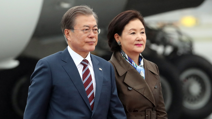 문 대통령 스웨덴 안착…오늘 의회 연설
