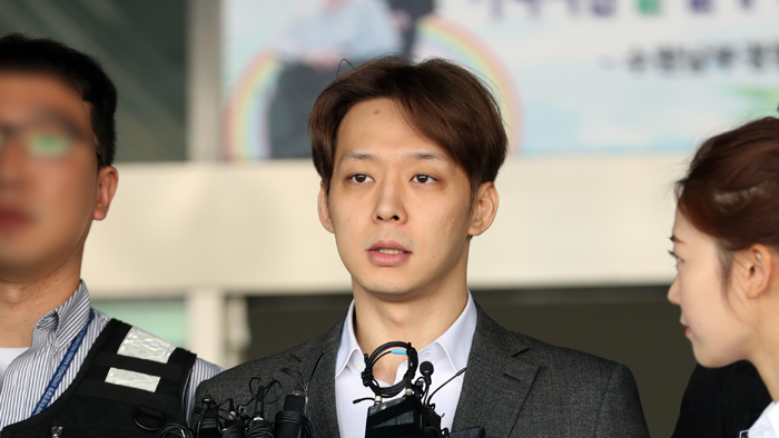 검찰, 마약혐의 박유천에 징역 1년6월 구형