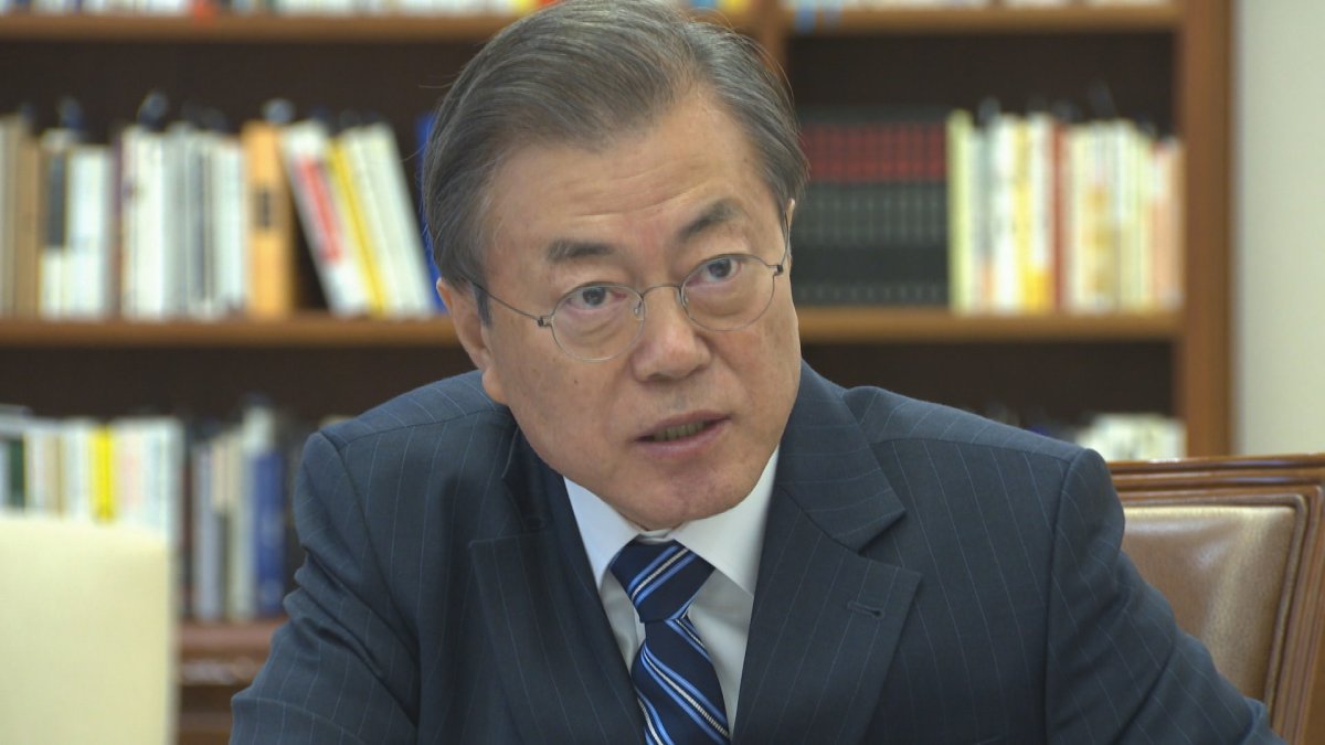 문 대통령, 검찰 개혁 재강조…"법무부 감찰 강화"