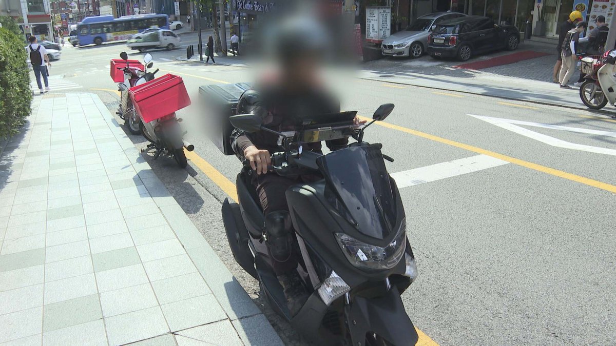 배달시장 급성장하는데…보호 사각지대 '라이더'