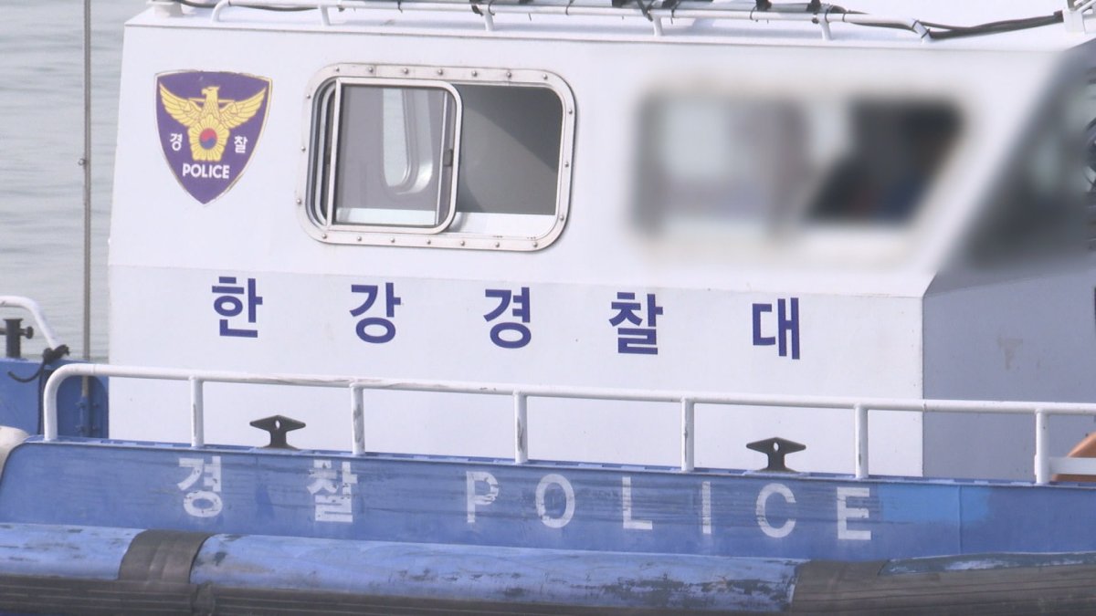 투신자 수색 중 한강경찰대원 순직…1계급 특진