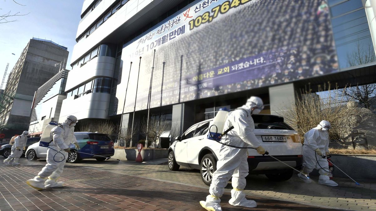 대구 또 교회 집단감염…신천지대구교회 "시설폐쇄 풀어달라"