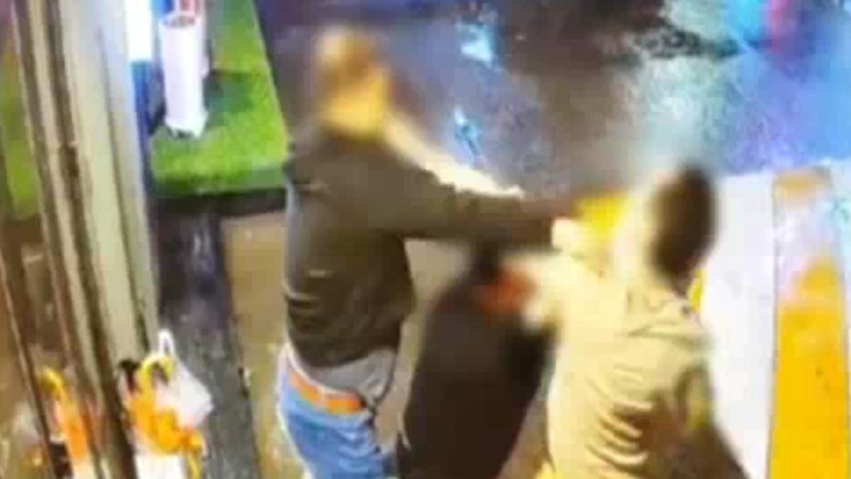 돈 갚으라는 말에 앙심…흉기 휘두르고 도주