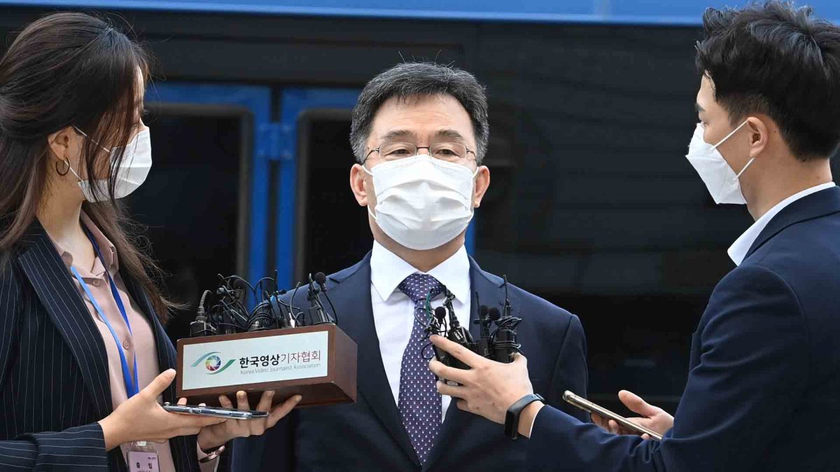 김만배 영장심사 종료…치열한 법정공방 이어져