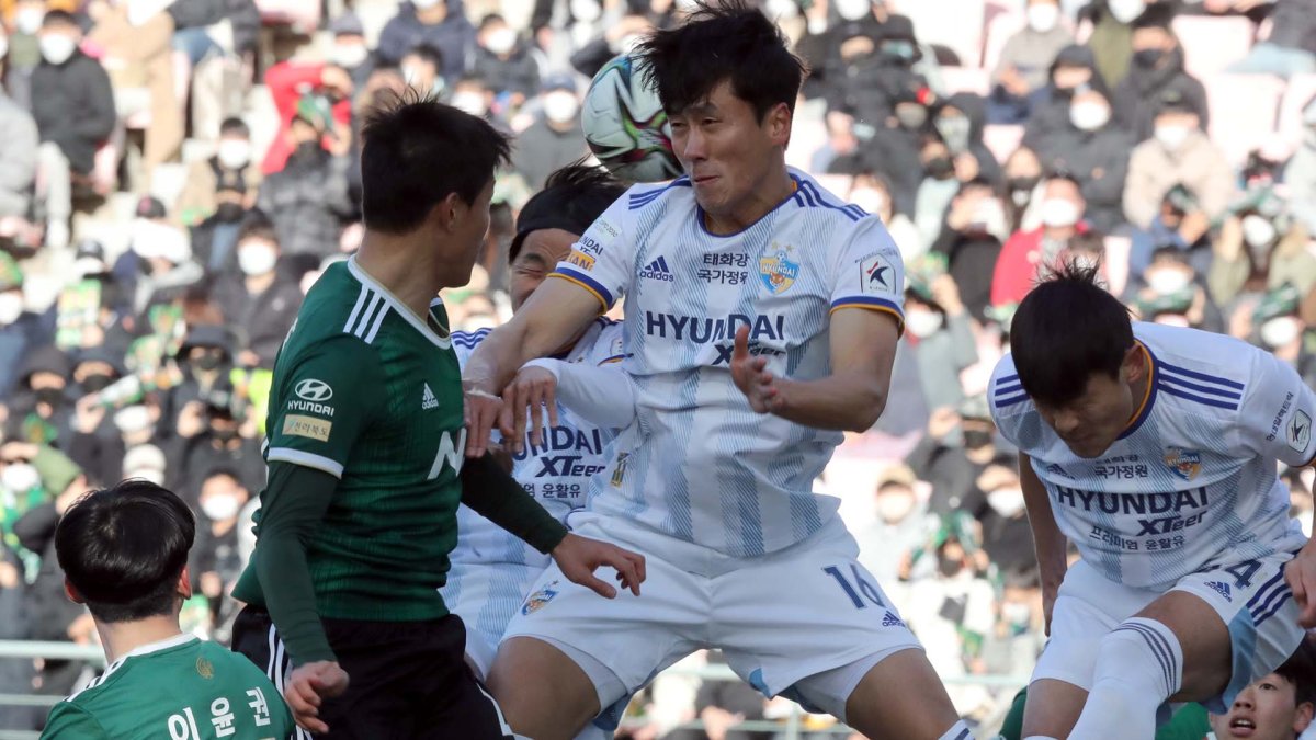 K리그 현대가 경쟁…울산 뒷문·전북 전방 고민