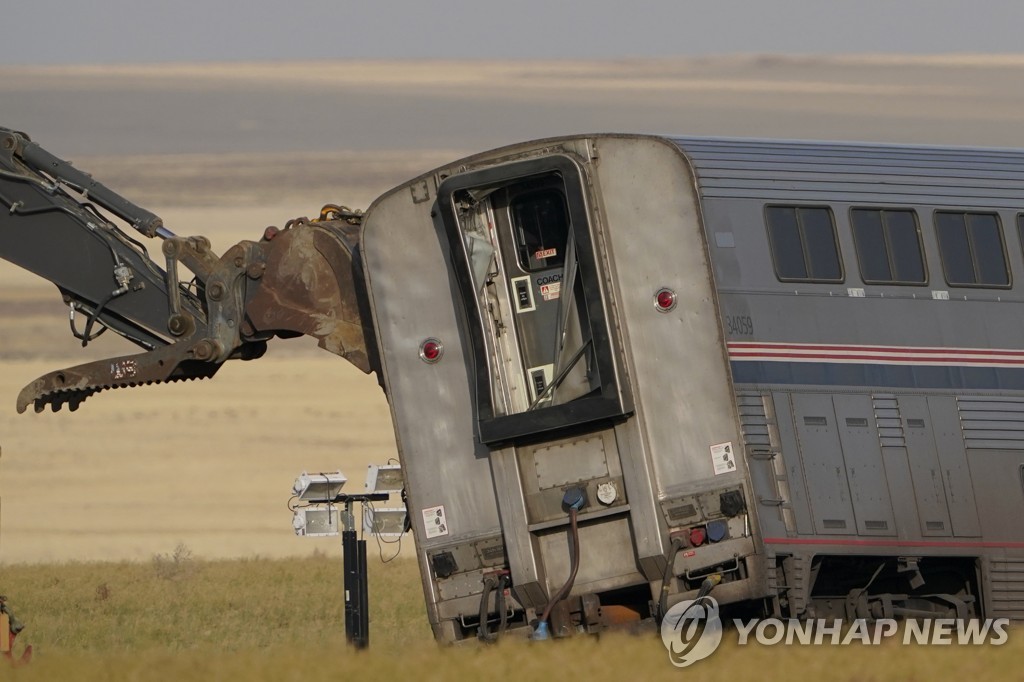 Amtrak Train Derails