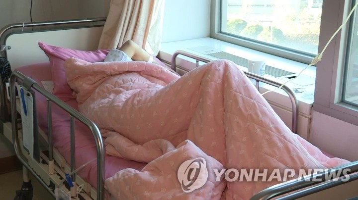 "입원 중에 노래방?" 81차례 허위입원 나이롱 환자 덜미 - 1