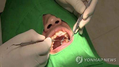 잇몸병, 바늘 대신하는 타액 검사법 개발 - 1