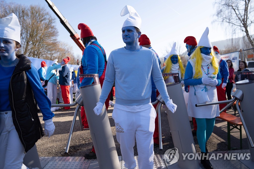 GERMANY-ENTERTAINMENT-SMURF-RECORD