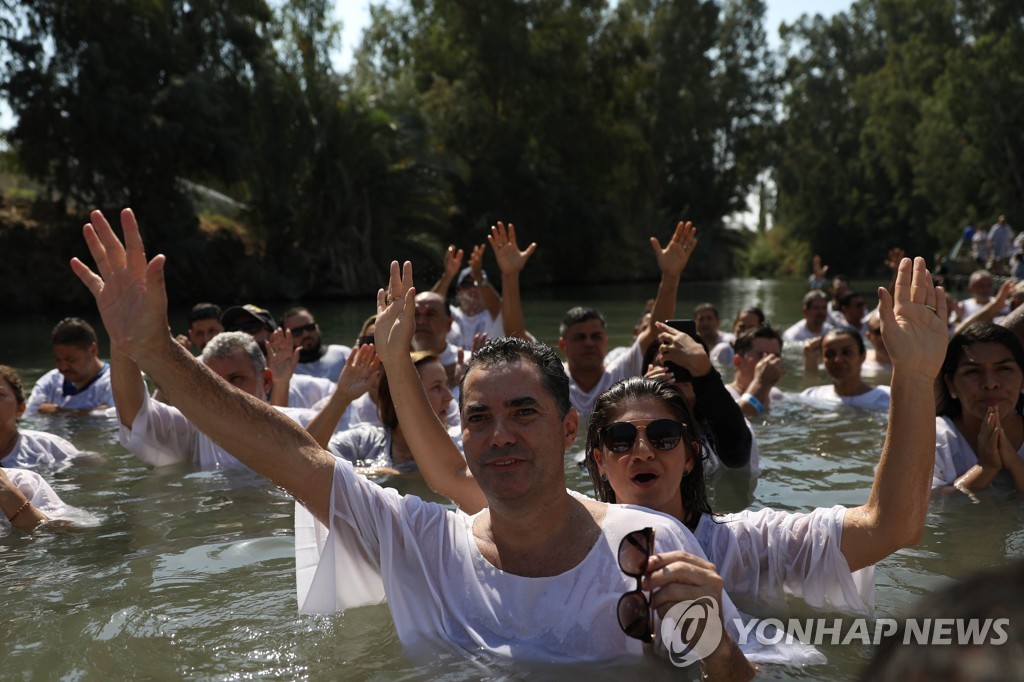 ISRAEL-RELIGION-CHRISTIANITY-BAPTISM