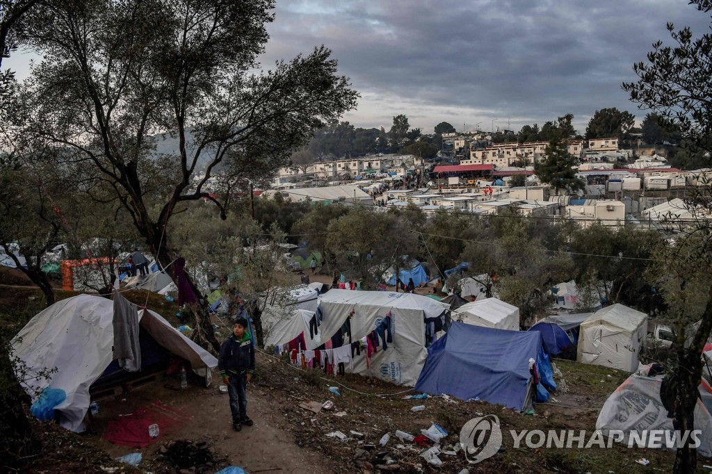 그리스 레스보스섬의 한 난민 캠프 전경. [AFP=연합뉴스]