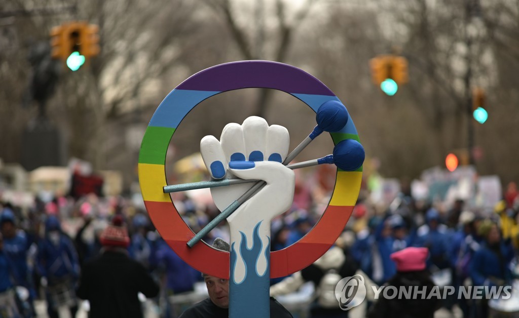 US-politics-gender-rights-demonstration