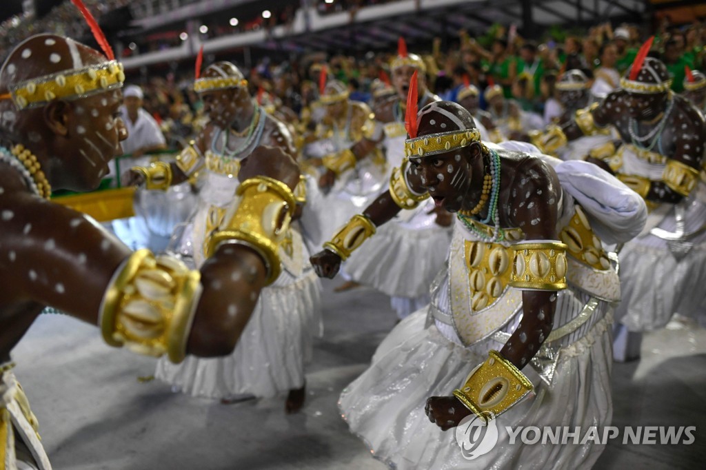 BRAZIL-RIO-CARNIVAL-PARADE-GRANDE RIO