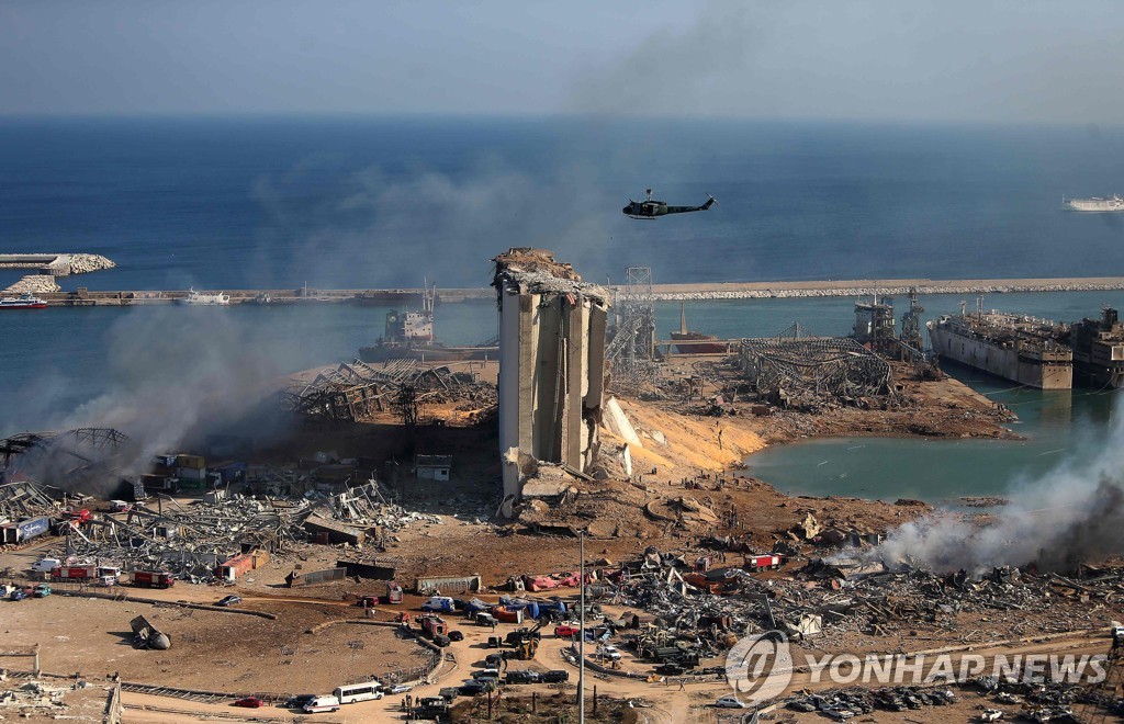 TOPSHOT-LEBANON-BLAST