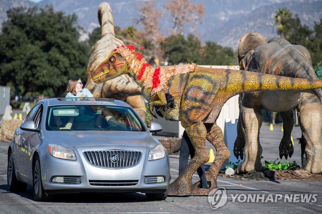 US-ENTERTAINMENT-DINOSAURS