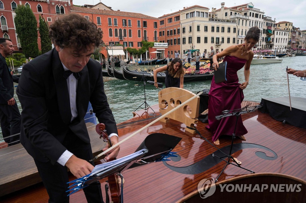 ITALY-CULTURE-SCULPTURE-MUSIC-VENICE