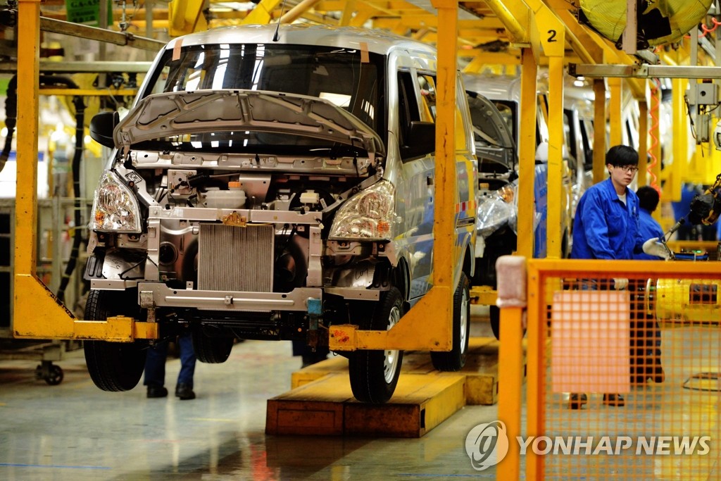 중국 칭다오의 상하이차와 GM합작법인 생산 라인 모습[EPA=연합뉴스 자료사진]
