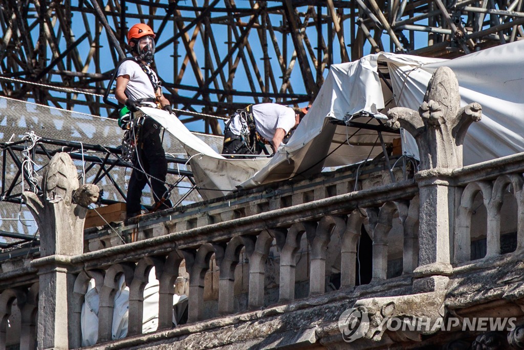 FRANCE NOTRE DAME LEAD POLLUTION