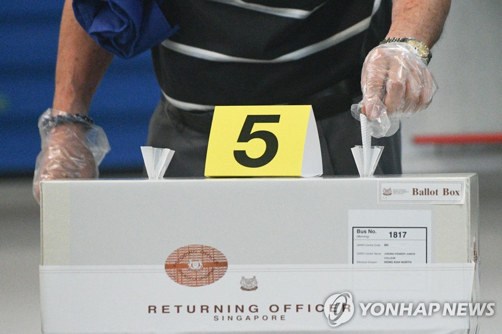 SINGAPORE-GENERAL ELECTION-VOTE