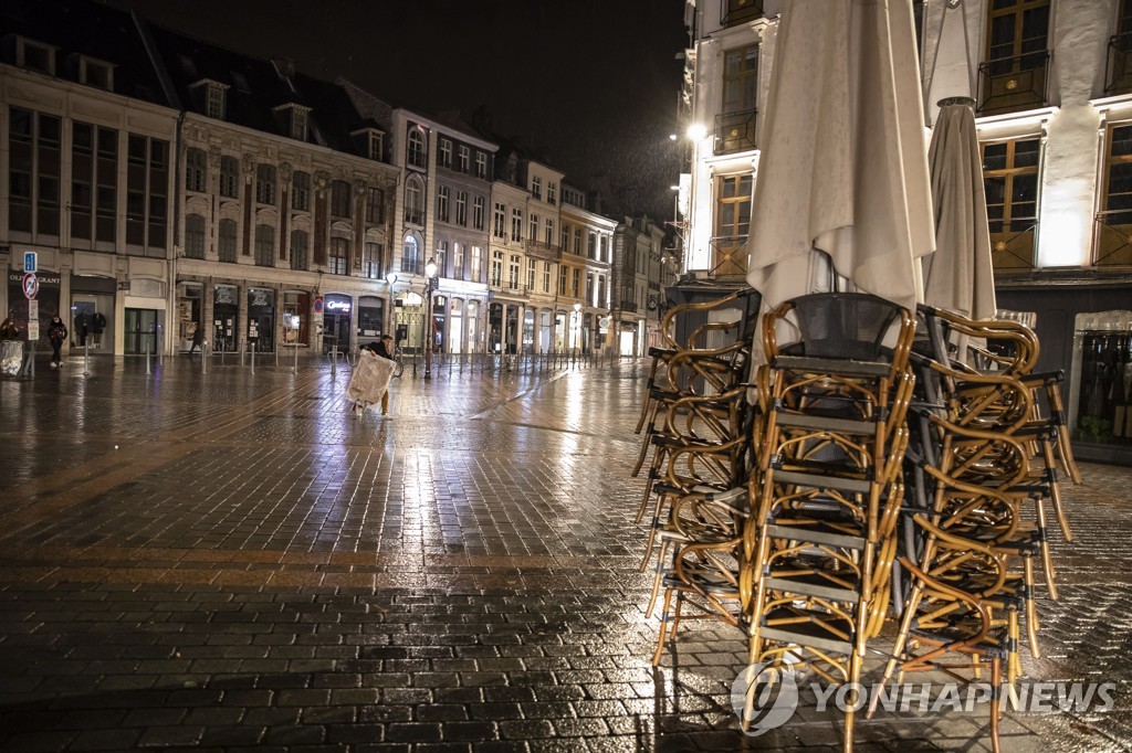 FRANCE-COVID-19-CURFEW