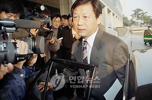 최규하 전 대통령 자택 방문조사