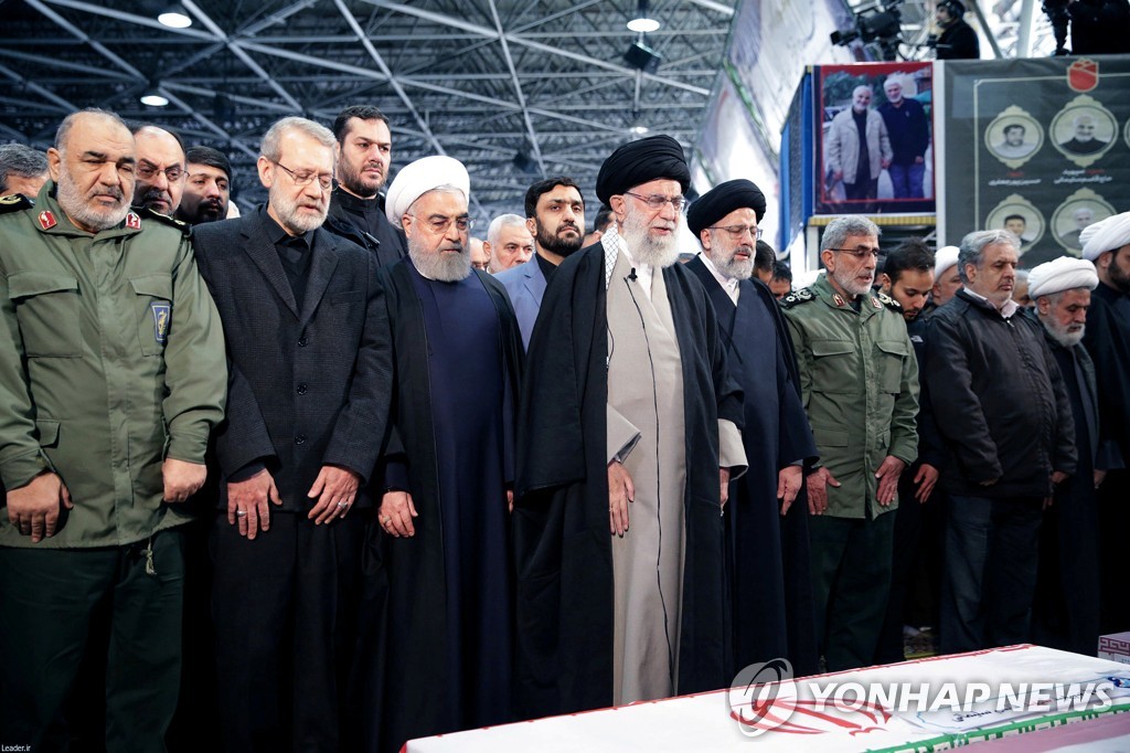 6일 테헤란에서 엄수된 솔레이마니 사령관의 장례식에 참석한 이란 지도부
