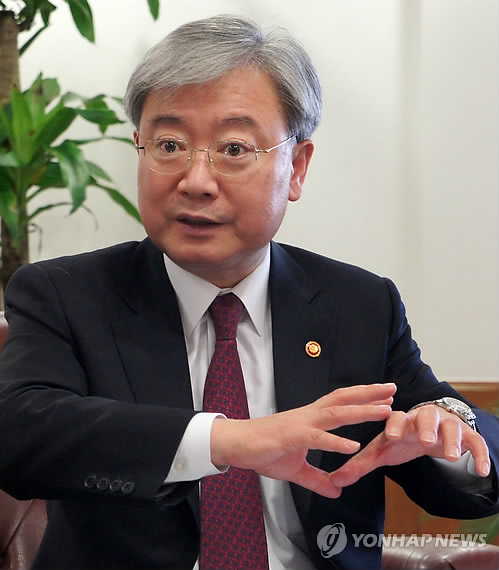 김석동 금융위원장(자료사진)