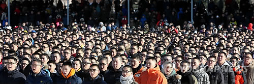 (의정부=연합뉴스) 김도윤 기자 = 새해 첫 입대한 장병들이 2일 경기도 의정부 306보충대대에서 입영식을 치르고 있다. 2013.1.2 <연합뉴스DB>
kyoon@yna.co.kr