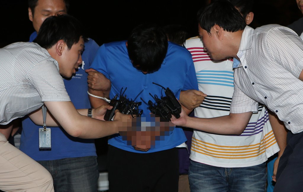 검거된 '군산 여성 실종' 용의 경찰관
