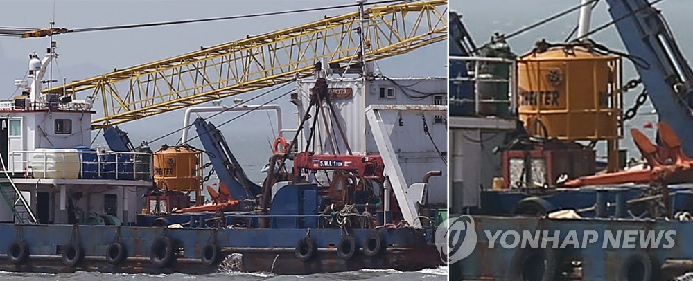 전남 진도군 팽목항에서 다이빙벨을 실은 바지선이 사고해역으로 출항하고 있다(왼쪽 사진). 다이빙벨(오른쪽)은 수중에서 잠수부들이 교대로 작업을 할 수 있는 수중 대기소로 공기와 감압장치가 돼 20시간까지 작업이 가능하다.