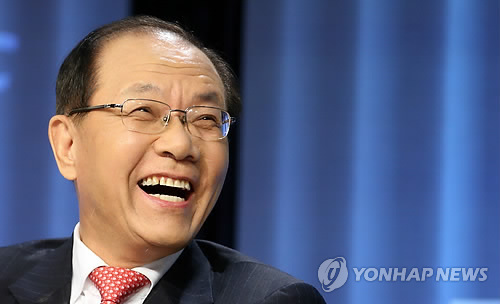 활짝 웃는 황우여 장관