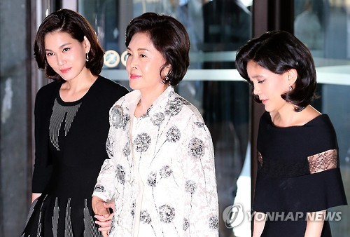 호암상 만찬장 향하는 삼성 오너 일가