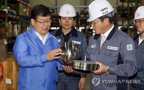 중소기업 생산 현장 방문한 박일호 밀양시장