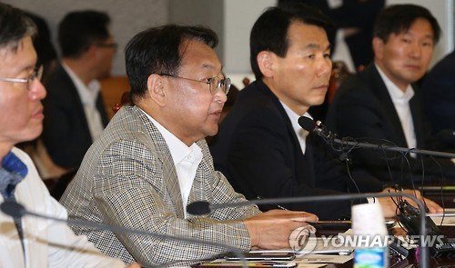 <브렉시트> 모두 발언하는 유일호