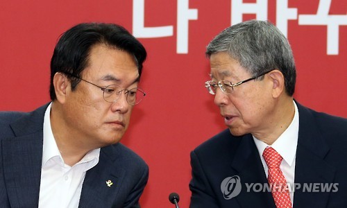 김희옥-정진석, '대화'