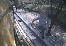 마을버스 뒤쫓아 가는 기사