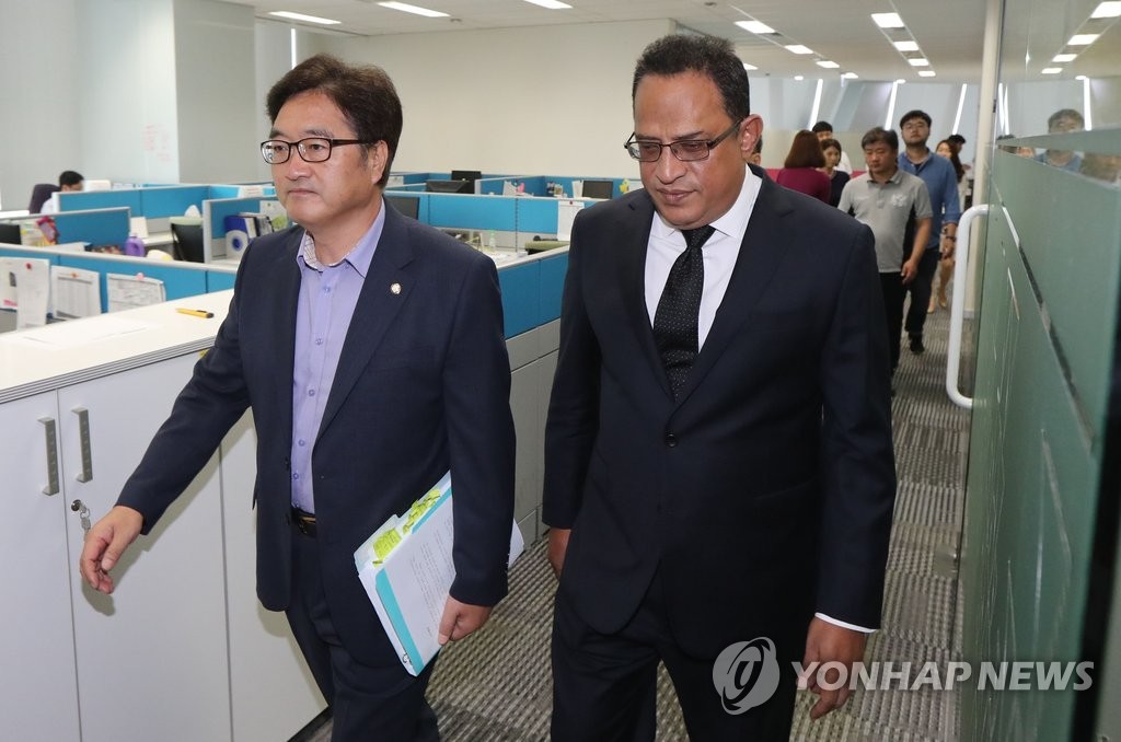 옥시 현장 재조사 나선 국회 가습기살균제 특위