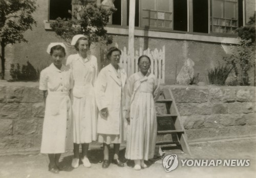 부산 일신기독병원 설립자들