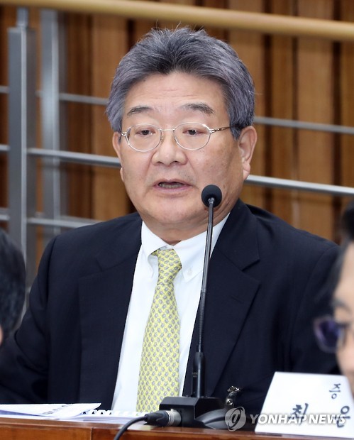 민유성 전 산업은행장