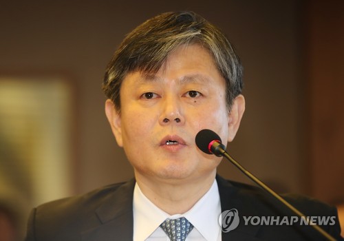 인사말하는 광주지법원장