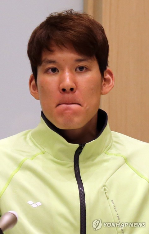 인터뷰하는 박태환