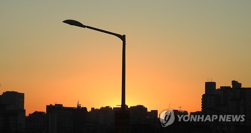 '올겨울 최강 한파' 서울 일출