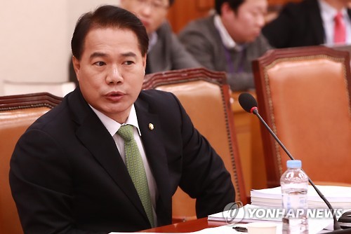 발언하는 이용주 국민의당 간사