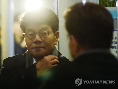 억대 뇌물 혐의로 법정 구속된 이청연