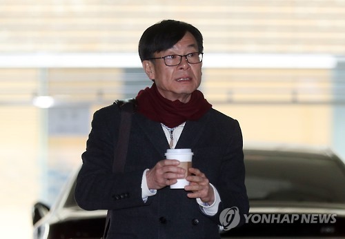 특검 들어가는 김상조 교수