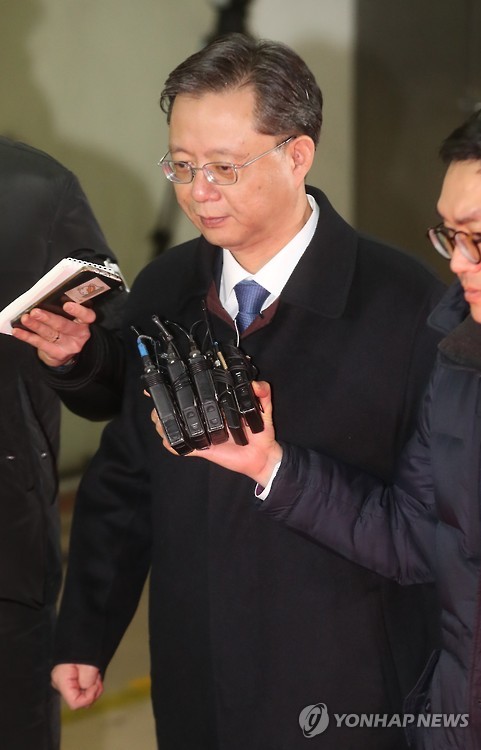 특검 조사 마친 우병우