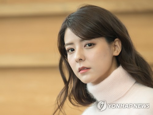 '미소 배우' 후지이 미나 "제 한국 활동 일본서도 부러워해요" - 2