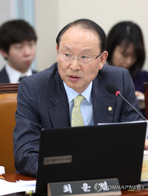 질문하는 최운열 의원