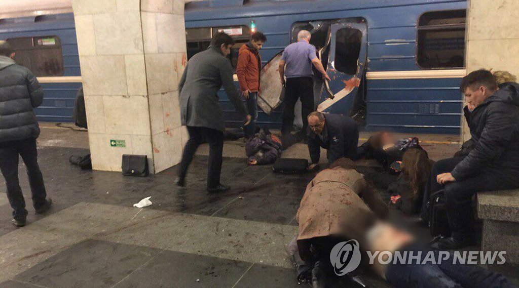 러 상트페테르부르크서 지하철 테러…최소 10명 사망