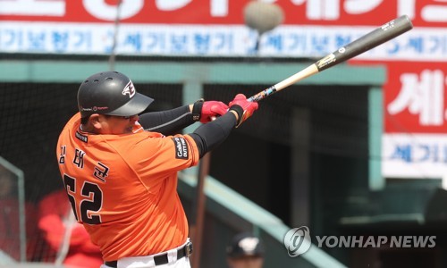 59경기 연속 출루하는 김태균